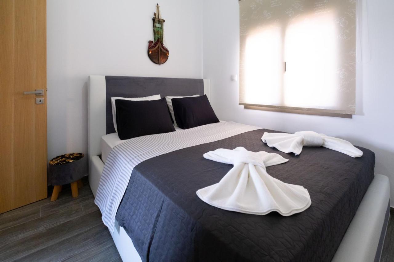 Seaside Flat With Hydromassage Mochlos Exterior photo